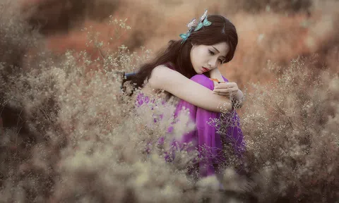 Phụ nữ cần đẹp nhưng càng cần có khí chất, đừng nghĩ lấy đàn ông nhiều tiền sẽ sướng